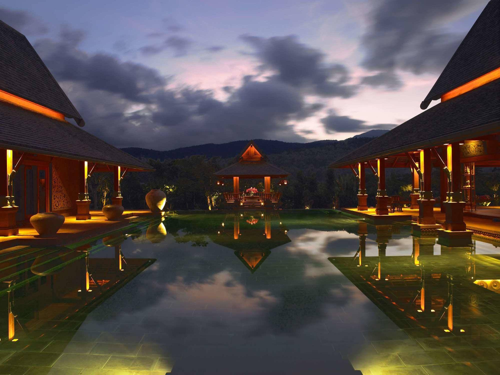 Howie's HomeStay