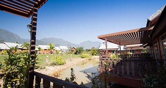 OYO 416 Golden Nakara Resort Maesai