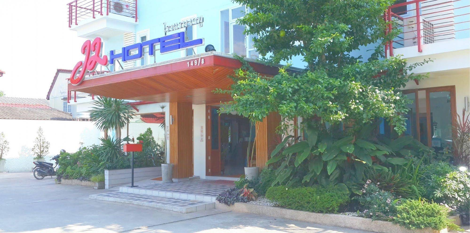 J2 Hotel
