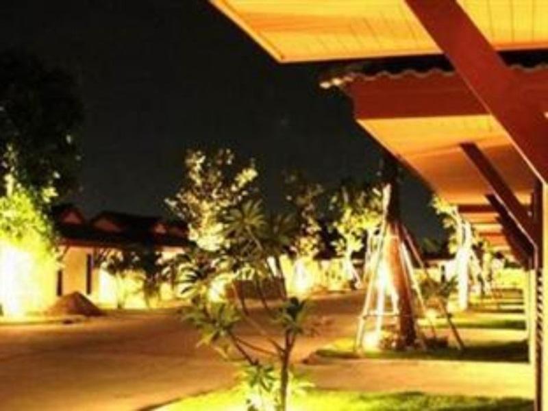 Bangrak Resort
