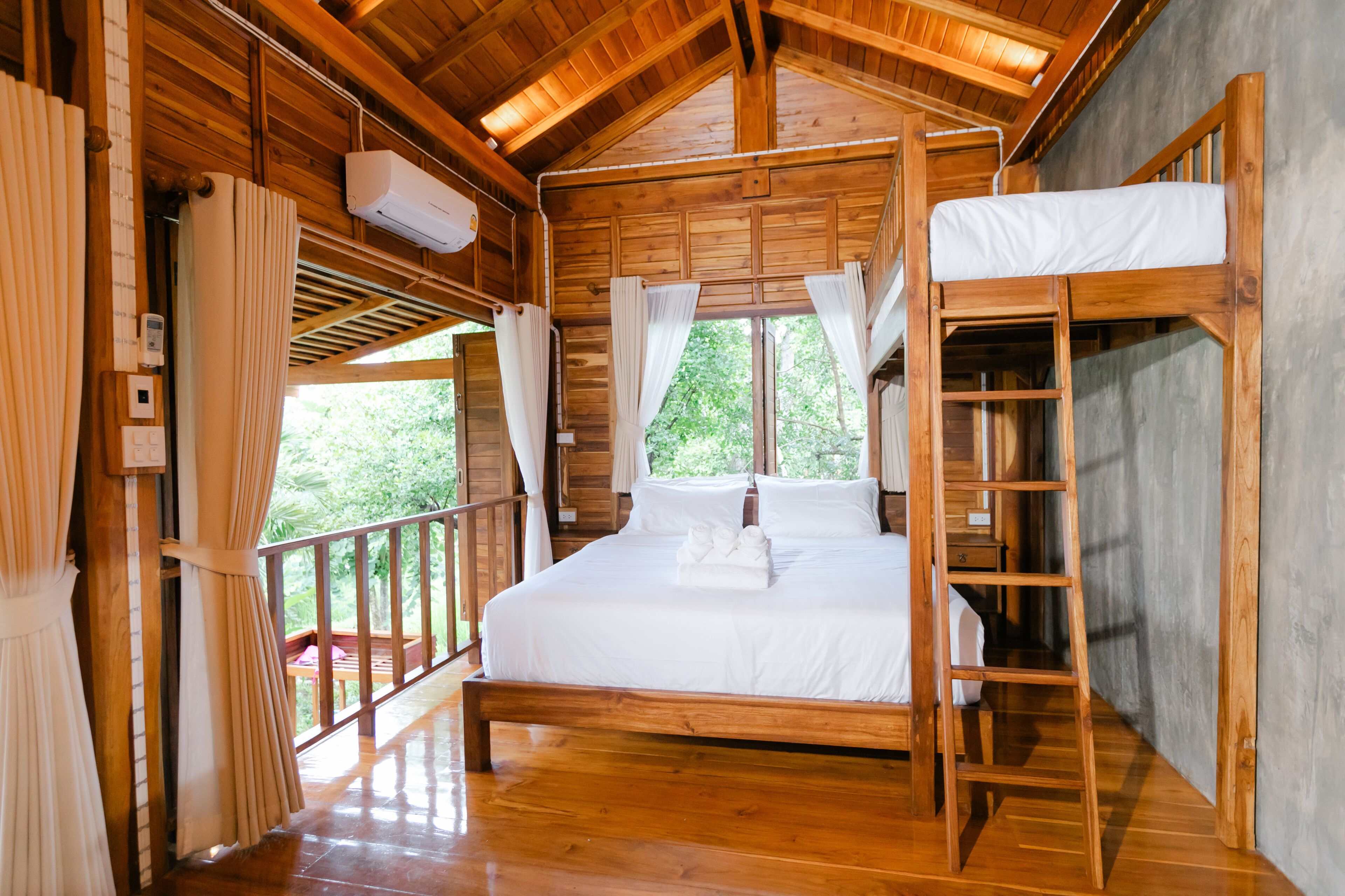 Saksila Resort