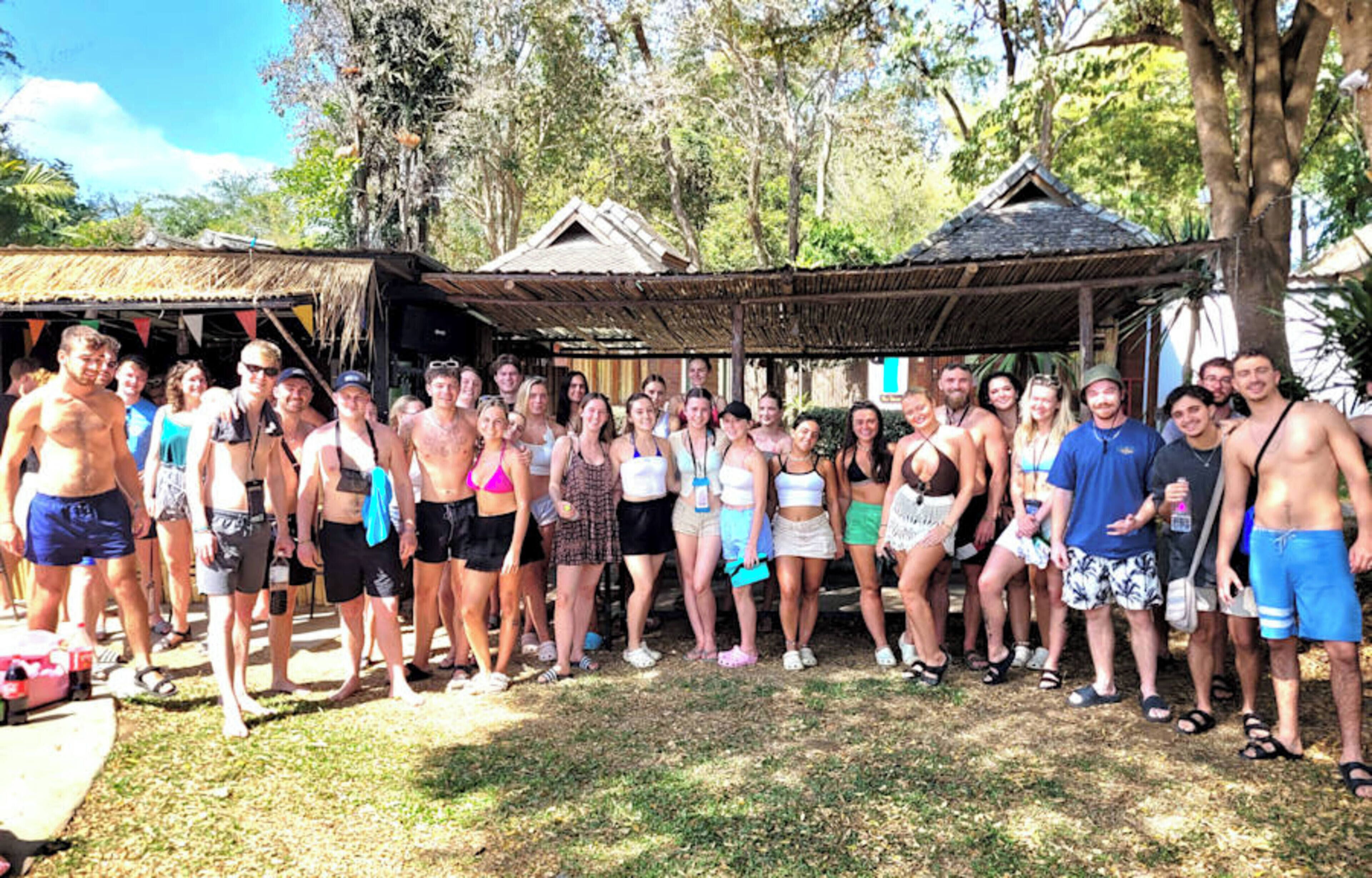 Mad Monkey Hostel Pai