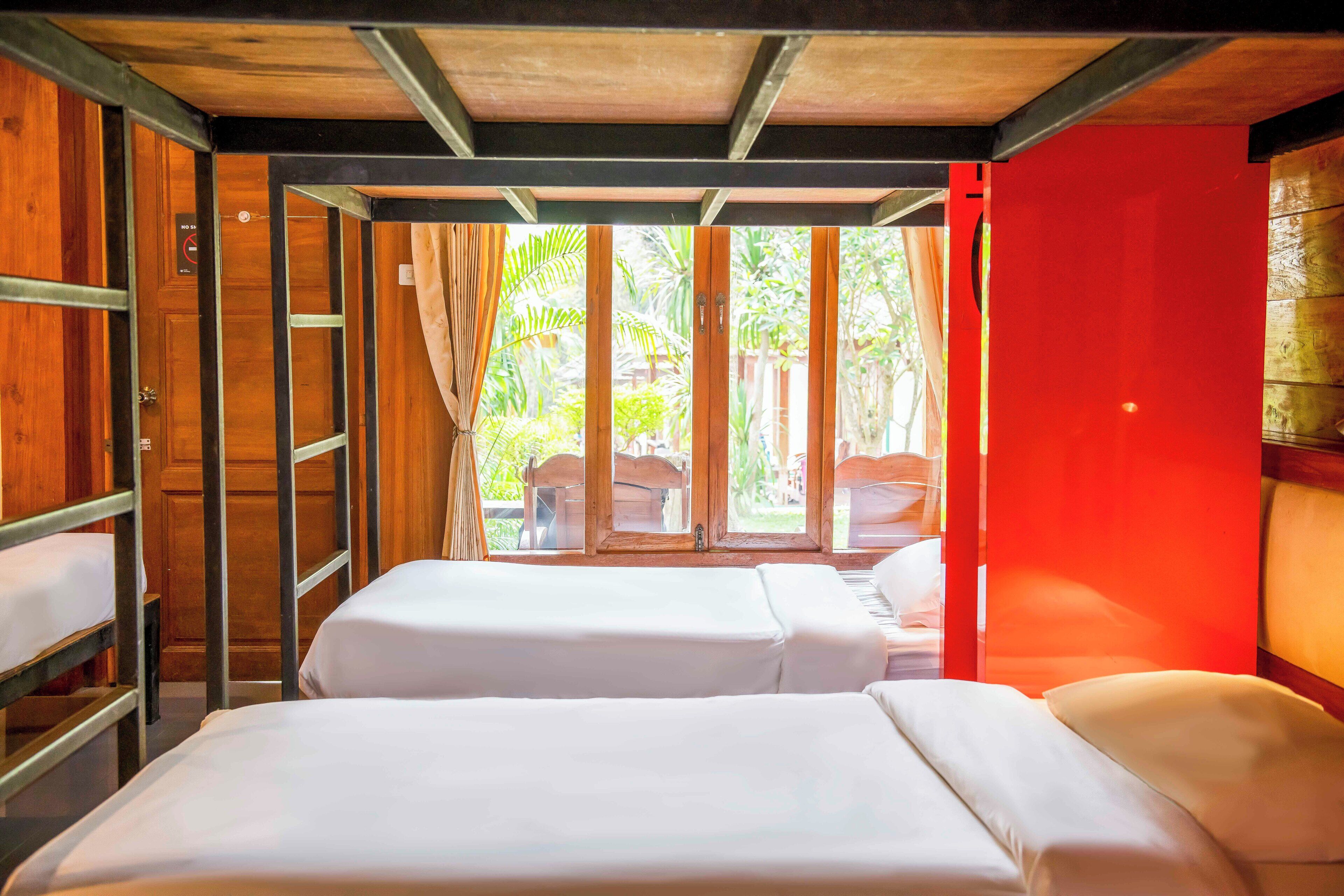 Mad Monkey Hostel Pai