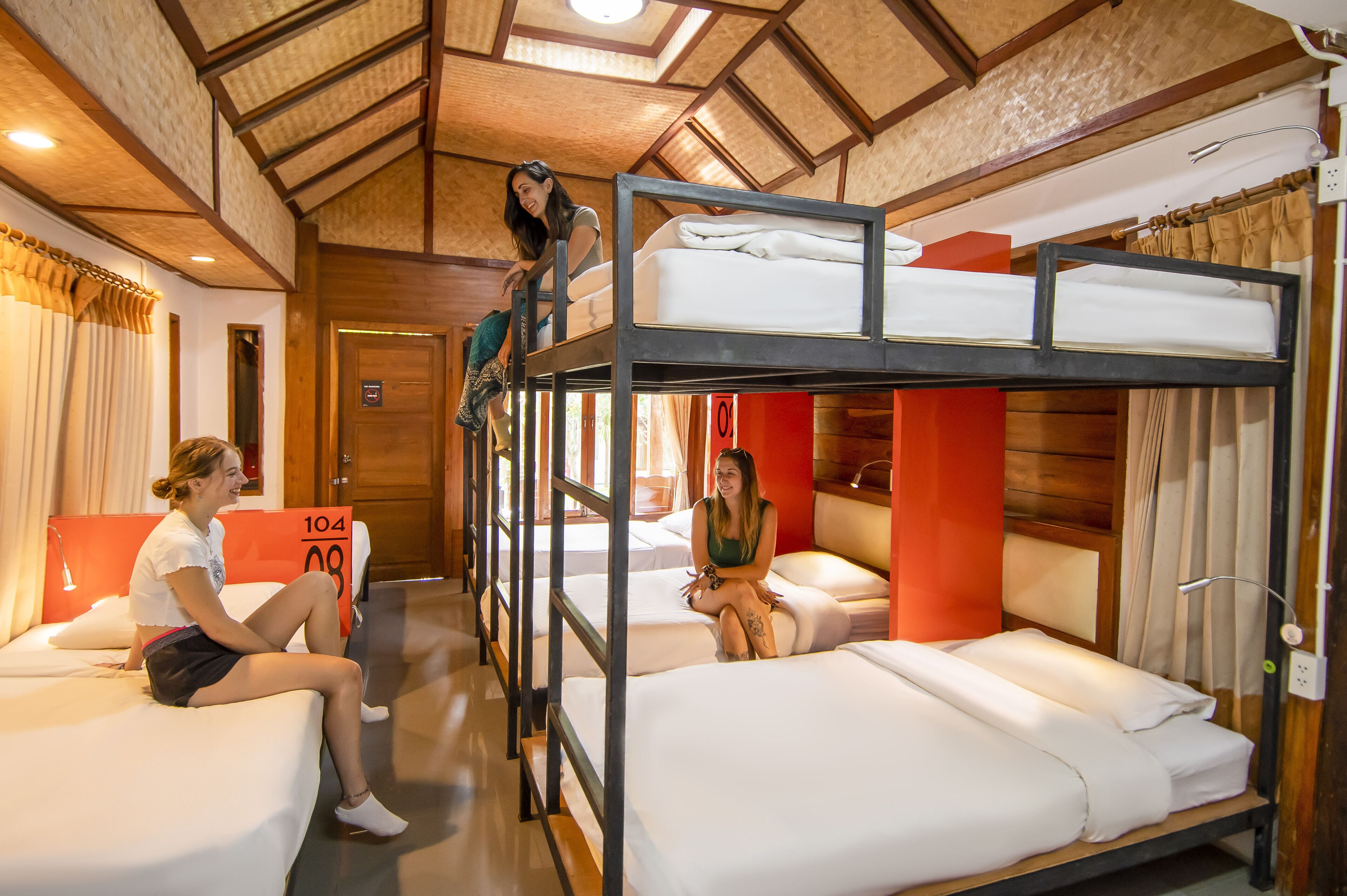 Mad Monkey Hostel Pai