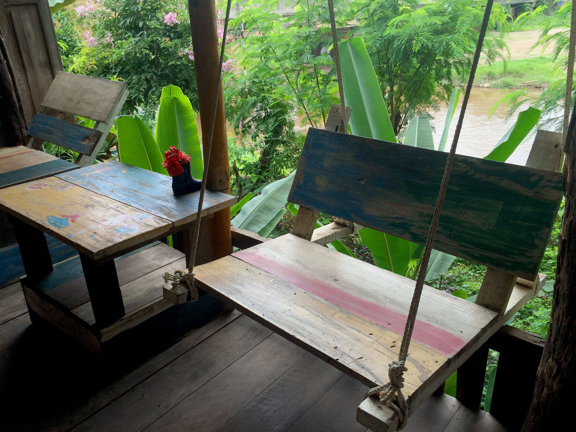 Sawasdeepai River Resort