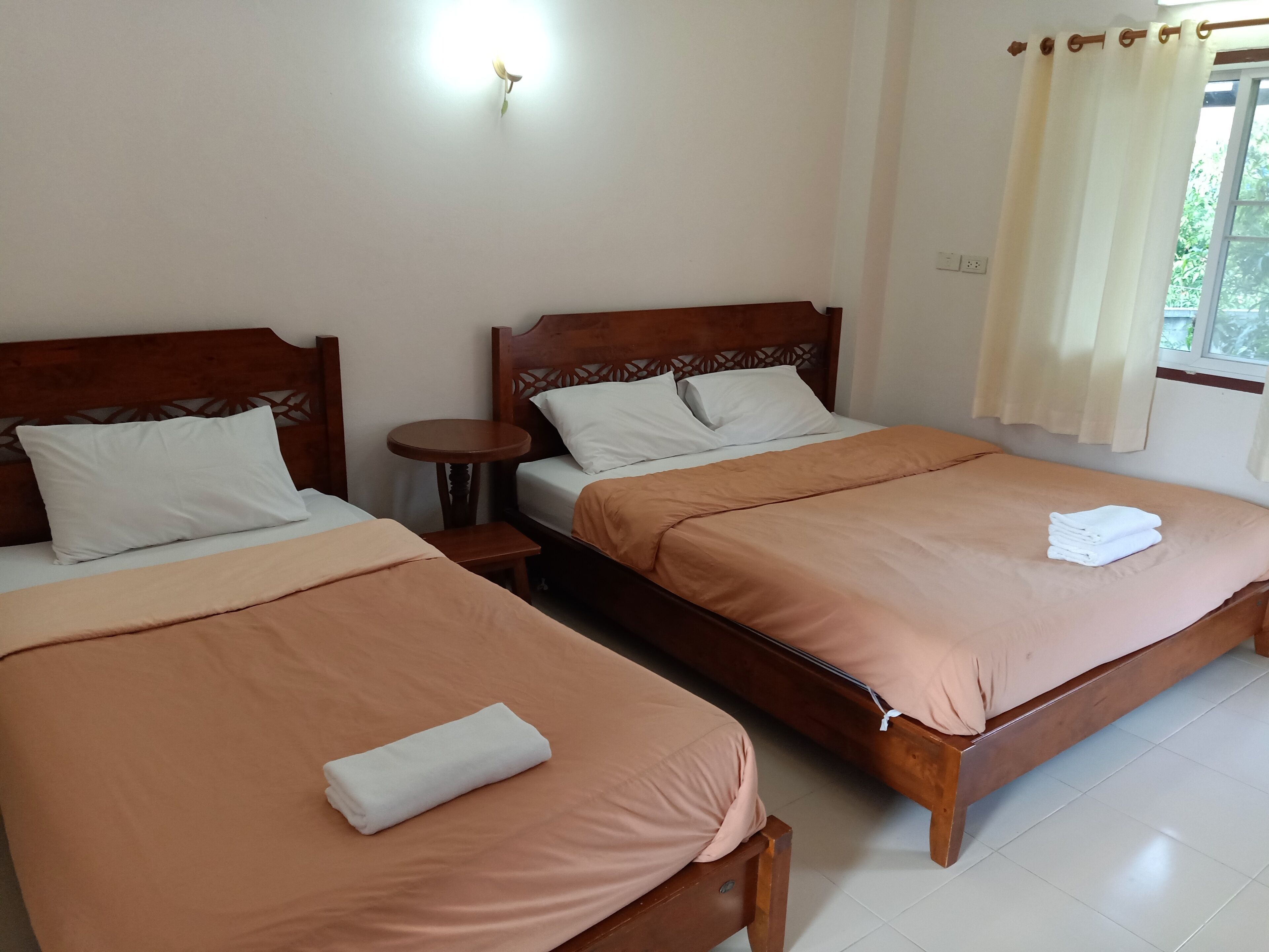 Phumchan Place Hotel