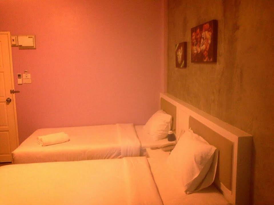 Pyrmont Ville Hotel