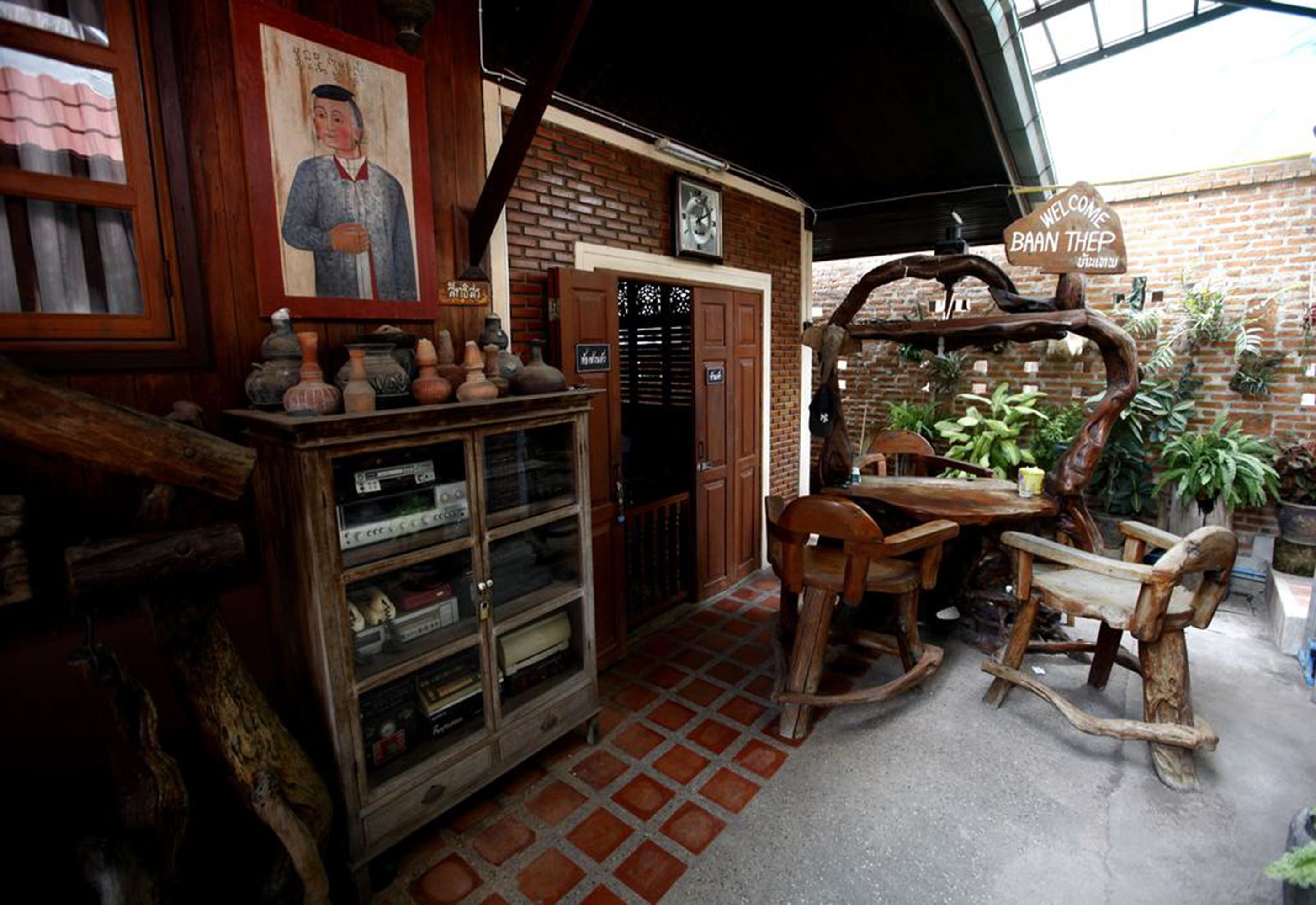 Baanthep Antique Homestay