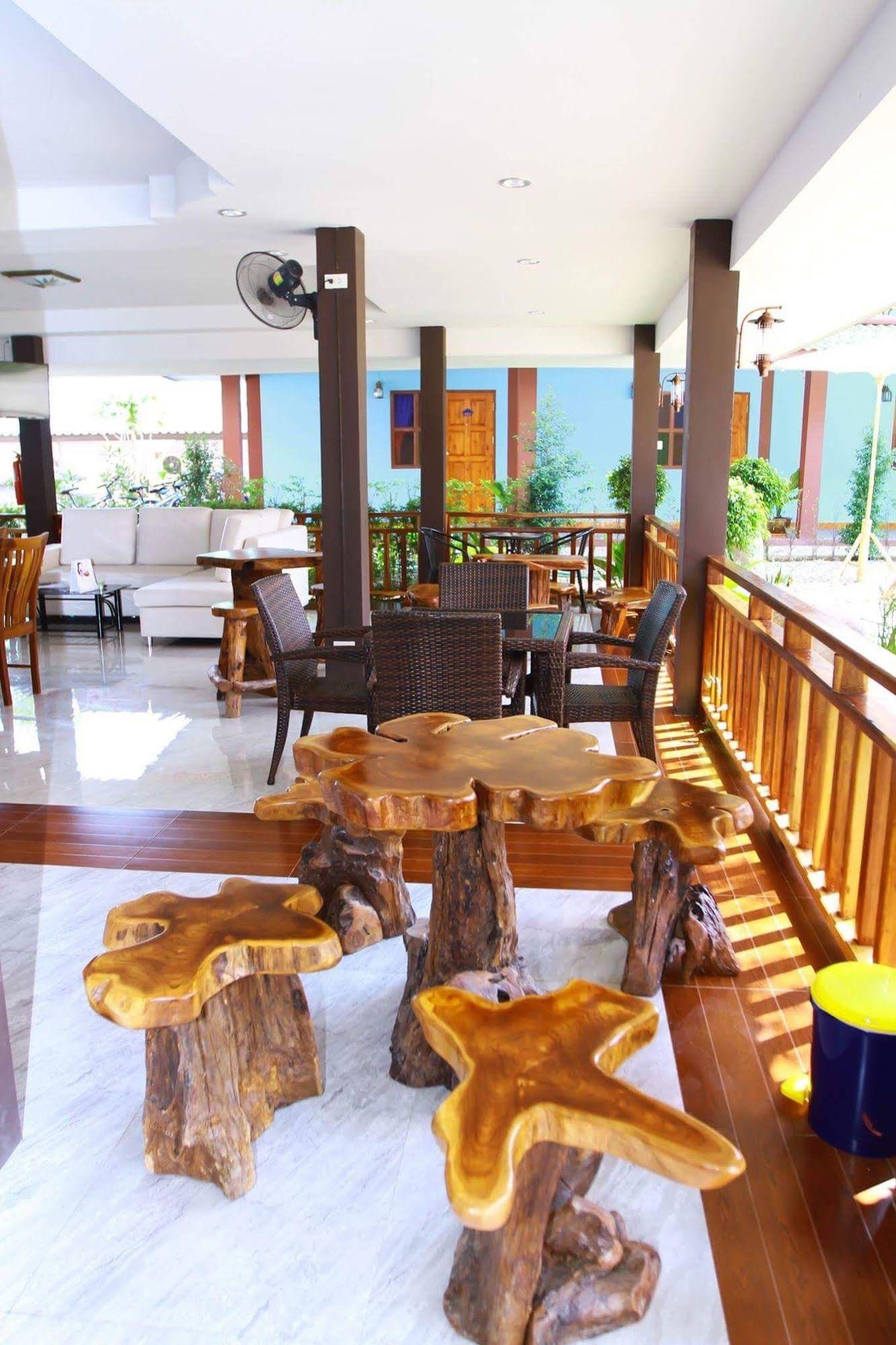 Hug Pua Hotel