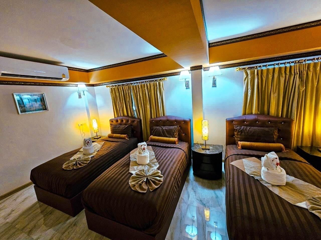 Chiangmai Lanna & Modern Loft Hotel