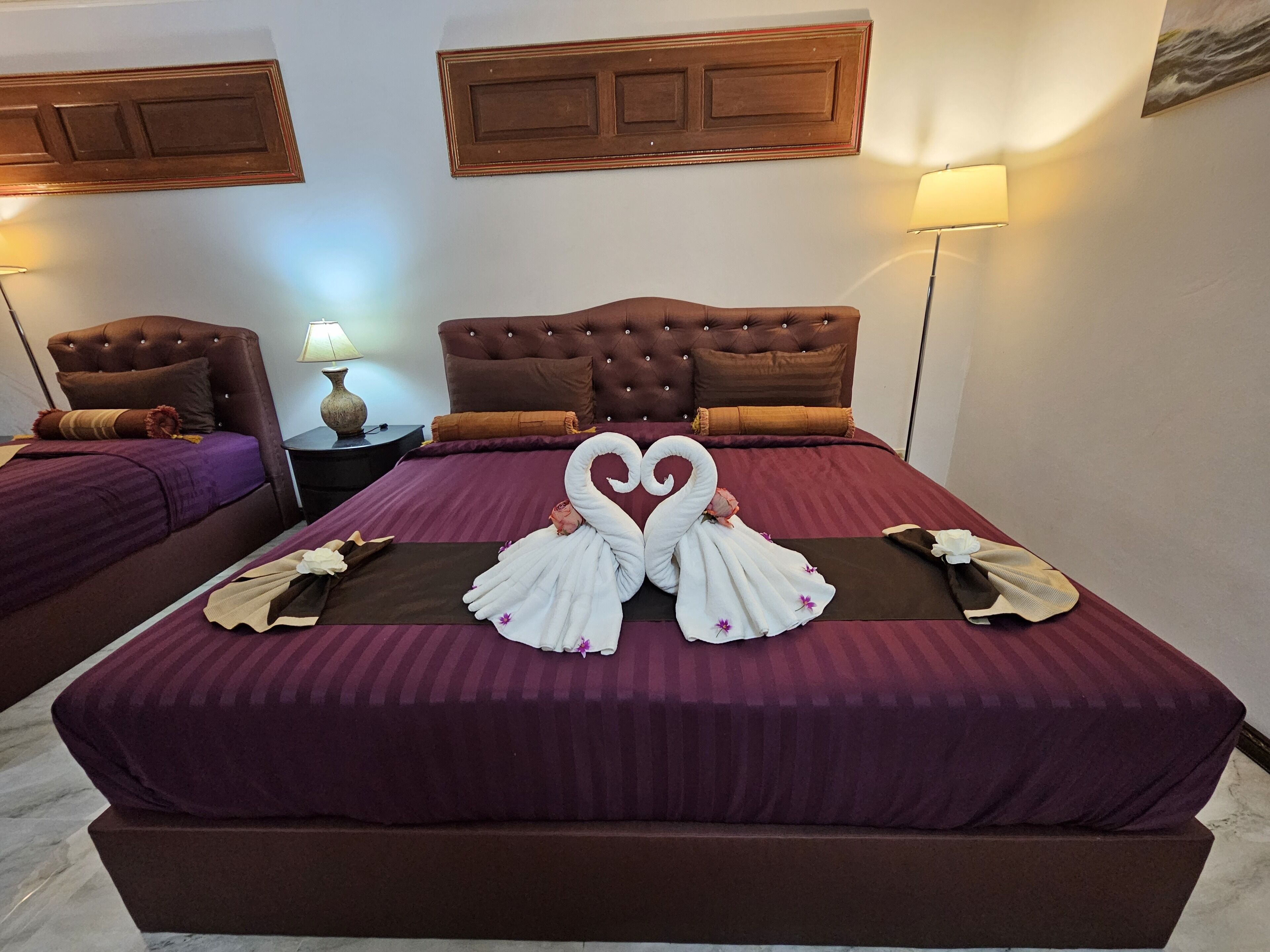 Chiangmai Lanna & Modern Loft Hotel