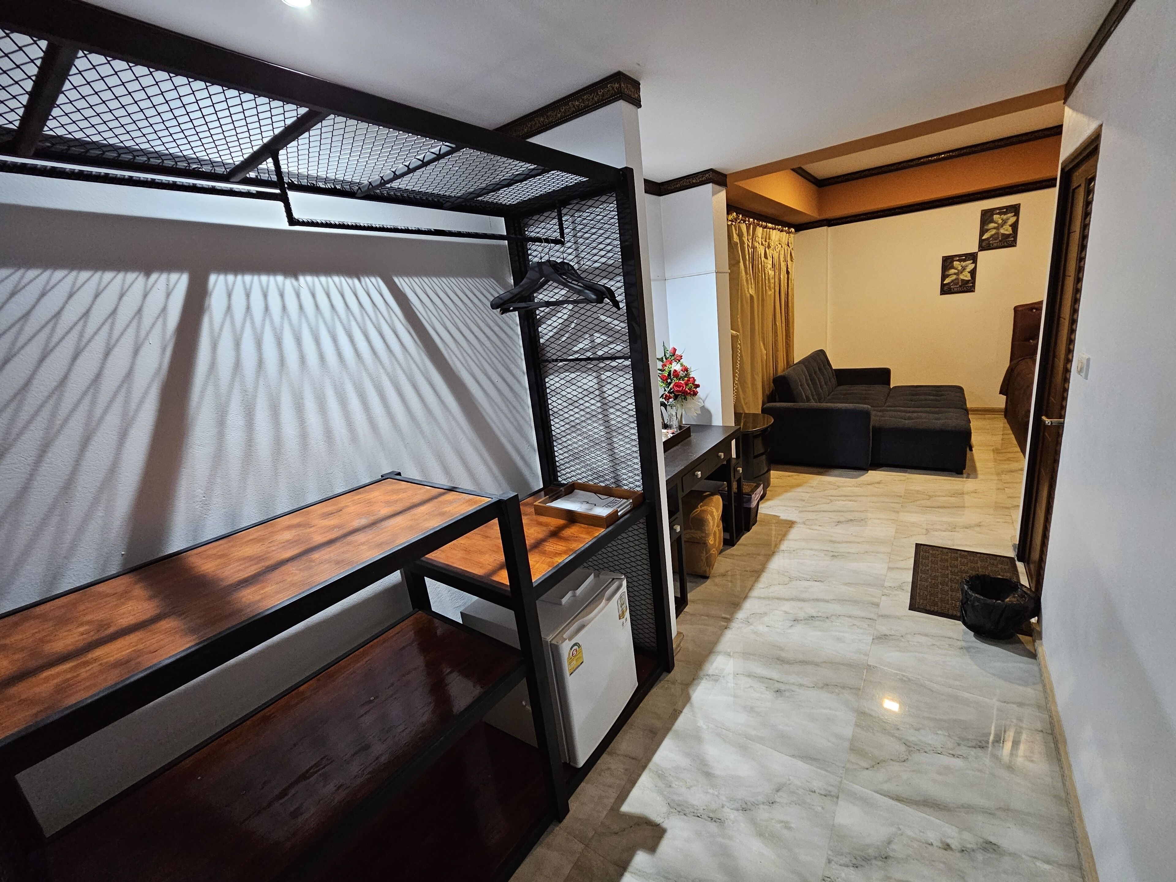 Chiangmai Lanna & Modern Loft Hotel