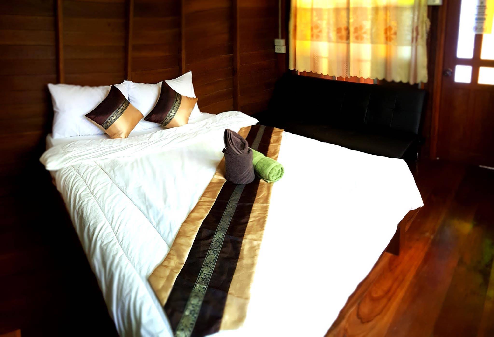Happy Guesthouse