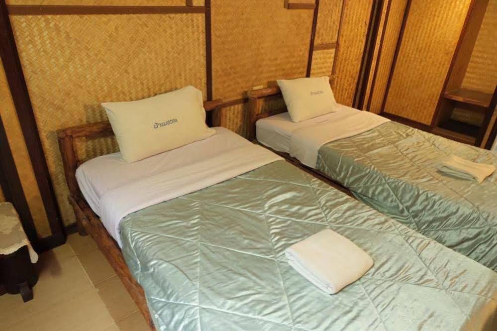 Khunmai Baansuan Resort