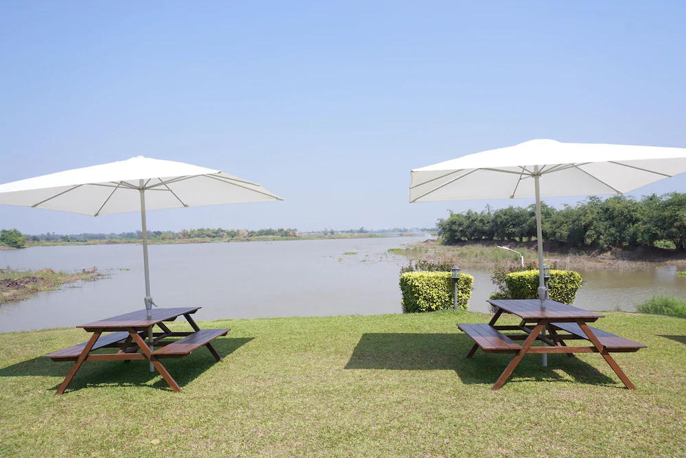 Uthai River Lake Resort