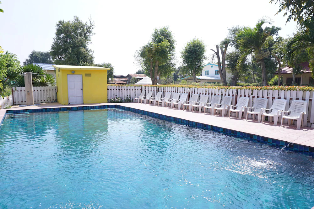 Uthai River Lake Resort