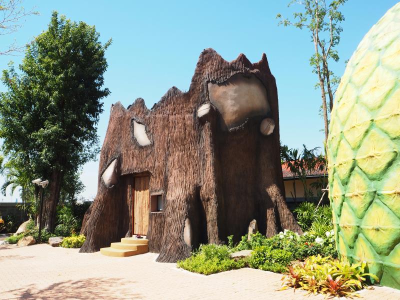 Fruit House