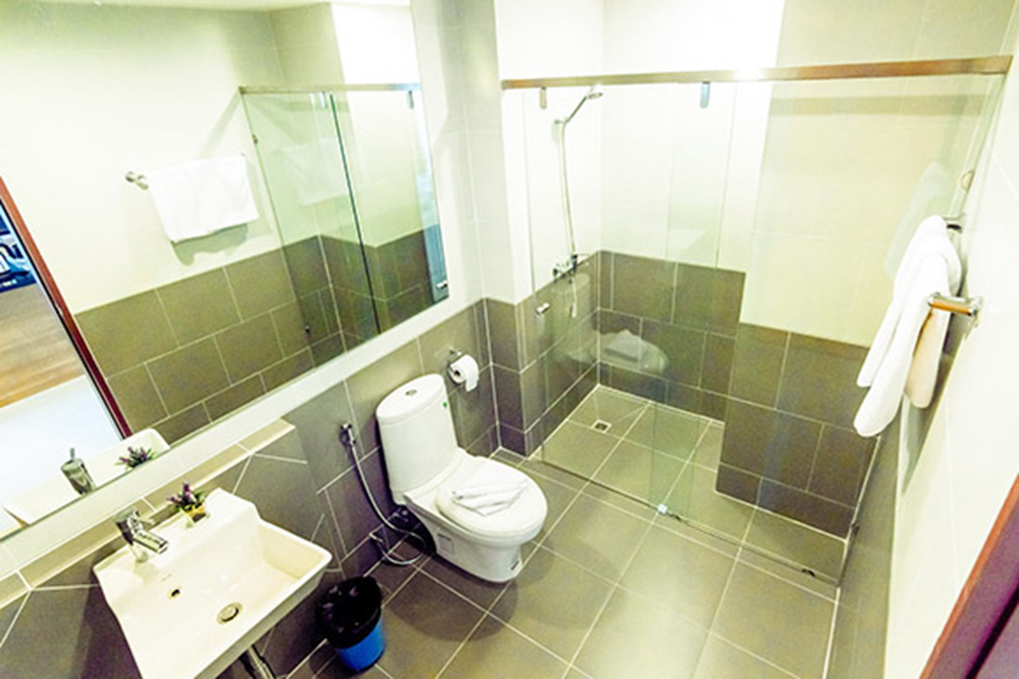 G Residence Apartment