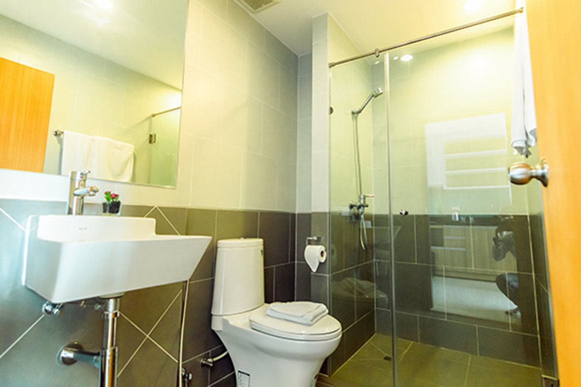 G Residence Apartment