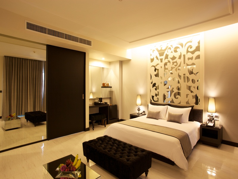 Long Beach Luxury Villas