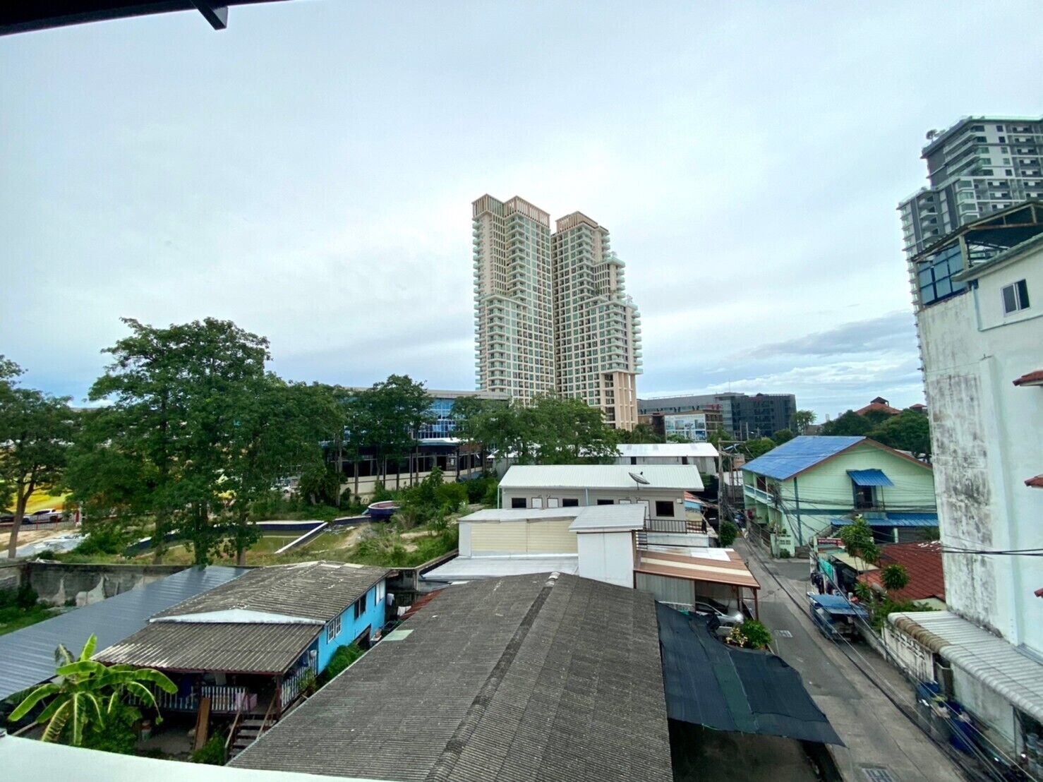 Aree House Poshtel