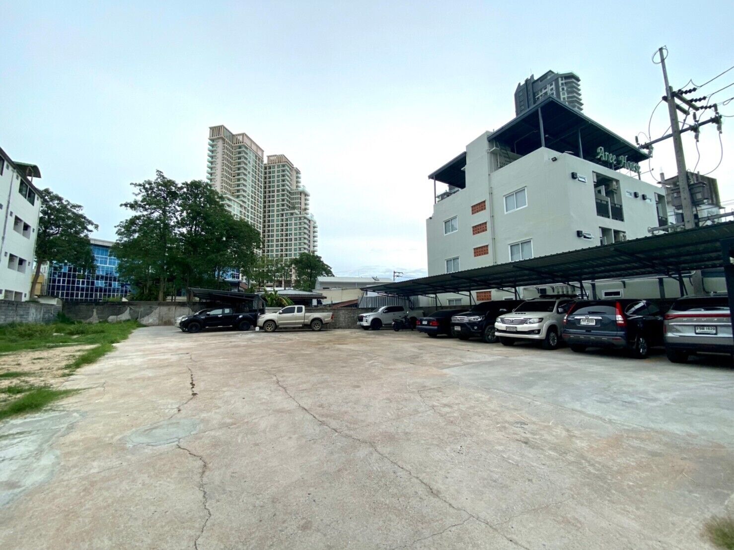 Aree House Poshtel