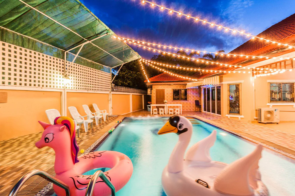 Baan Bowa Pool Villa by Pinky