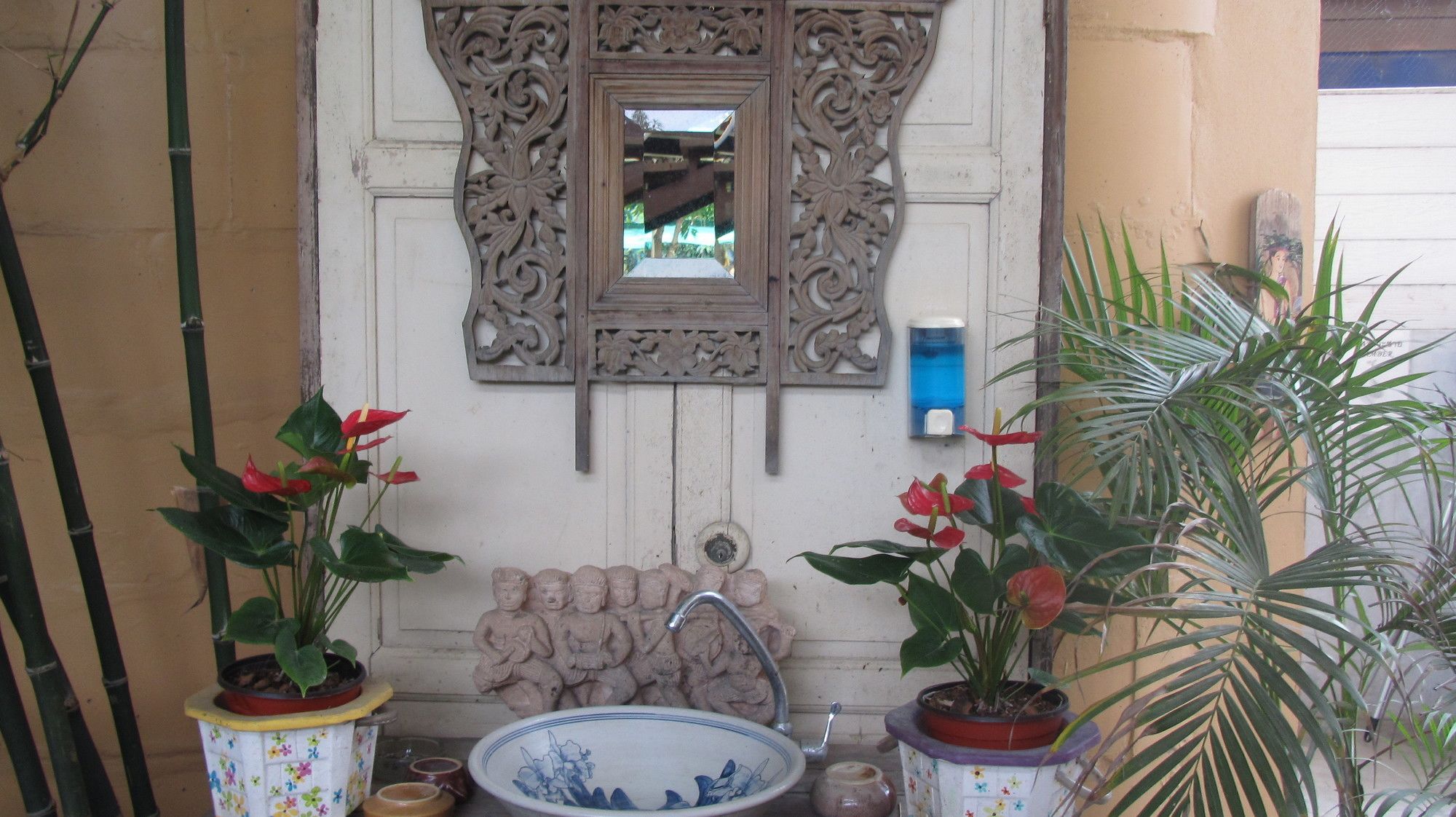 Baan Klang Noen