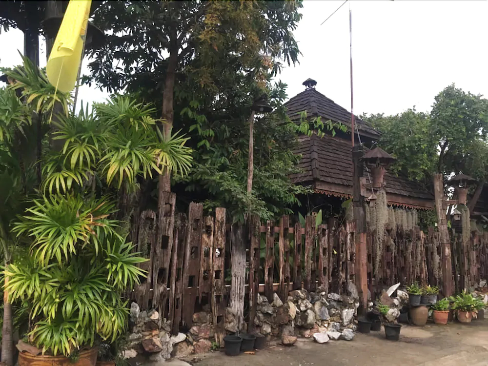 Baanlanna Resort