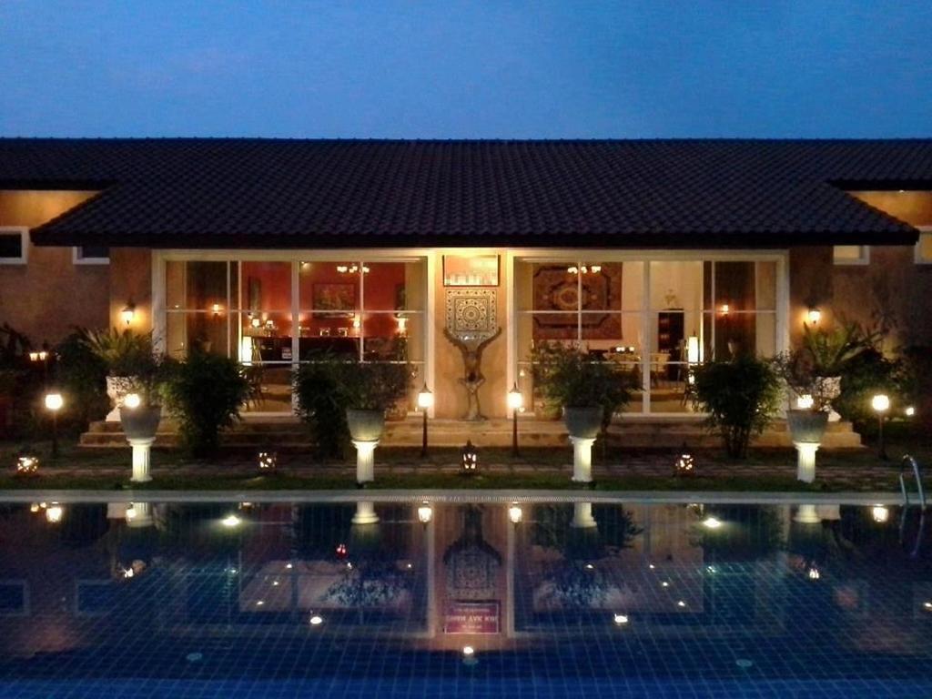Pictory Garden Resort