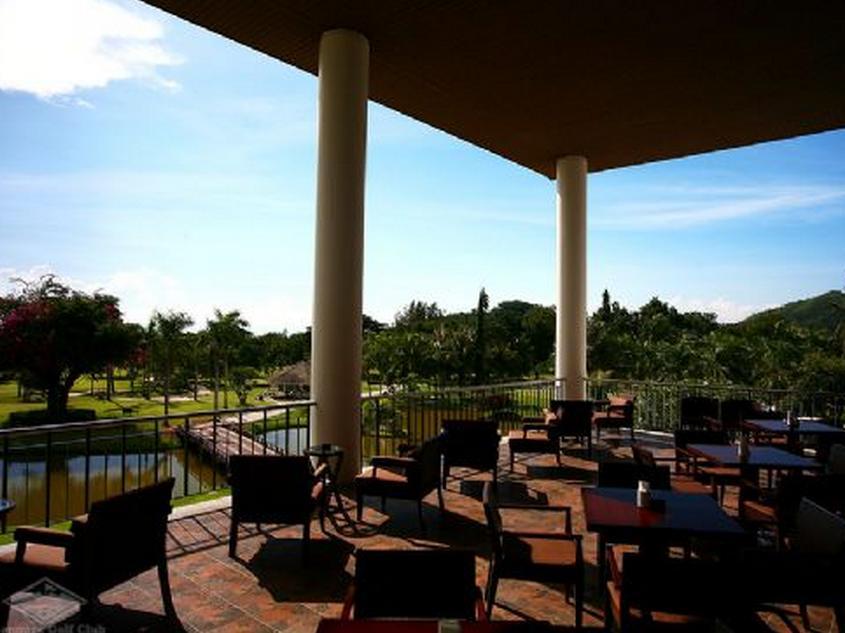 Bangpra Golf Club
