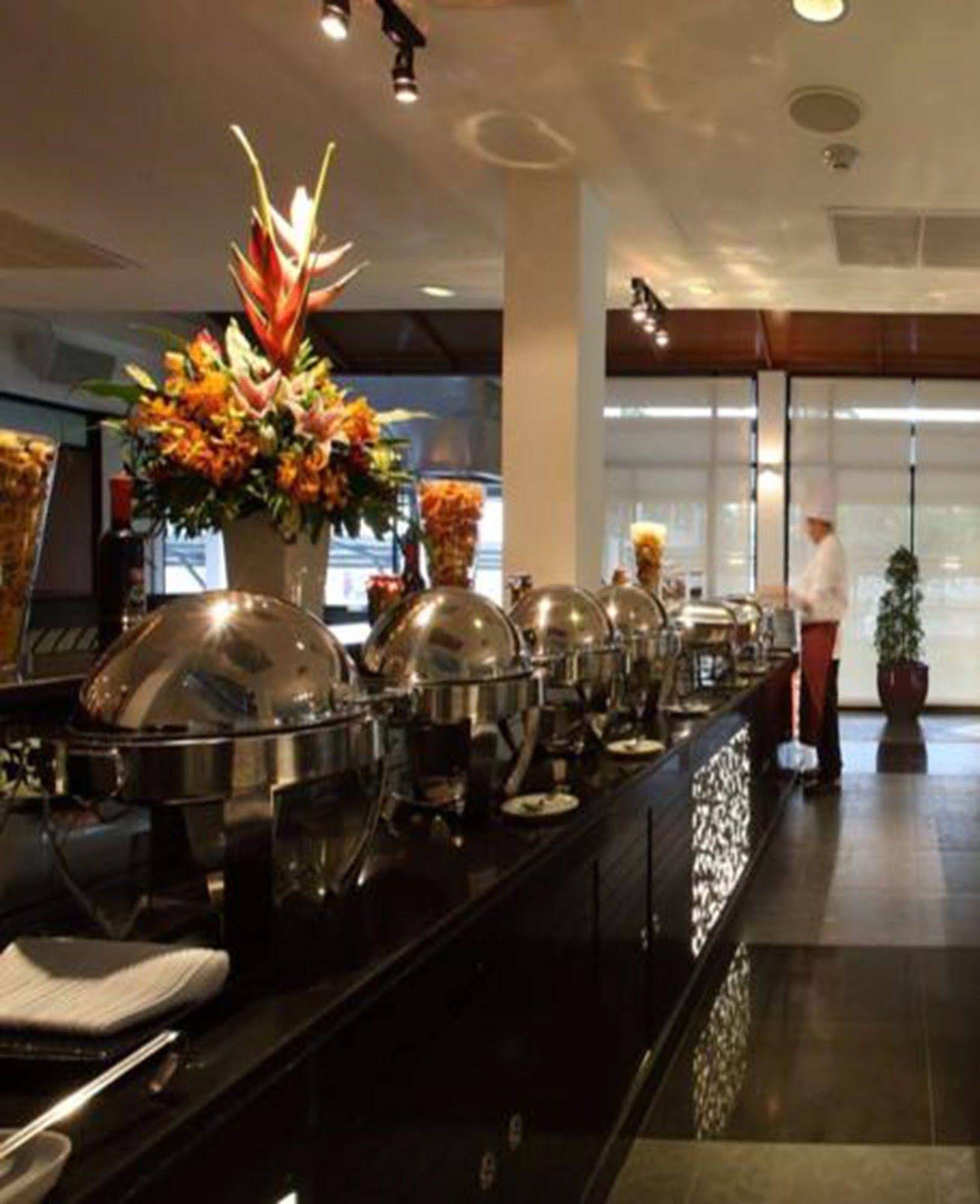 Bangsaen Heritage Hotel