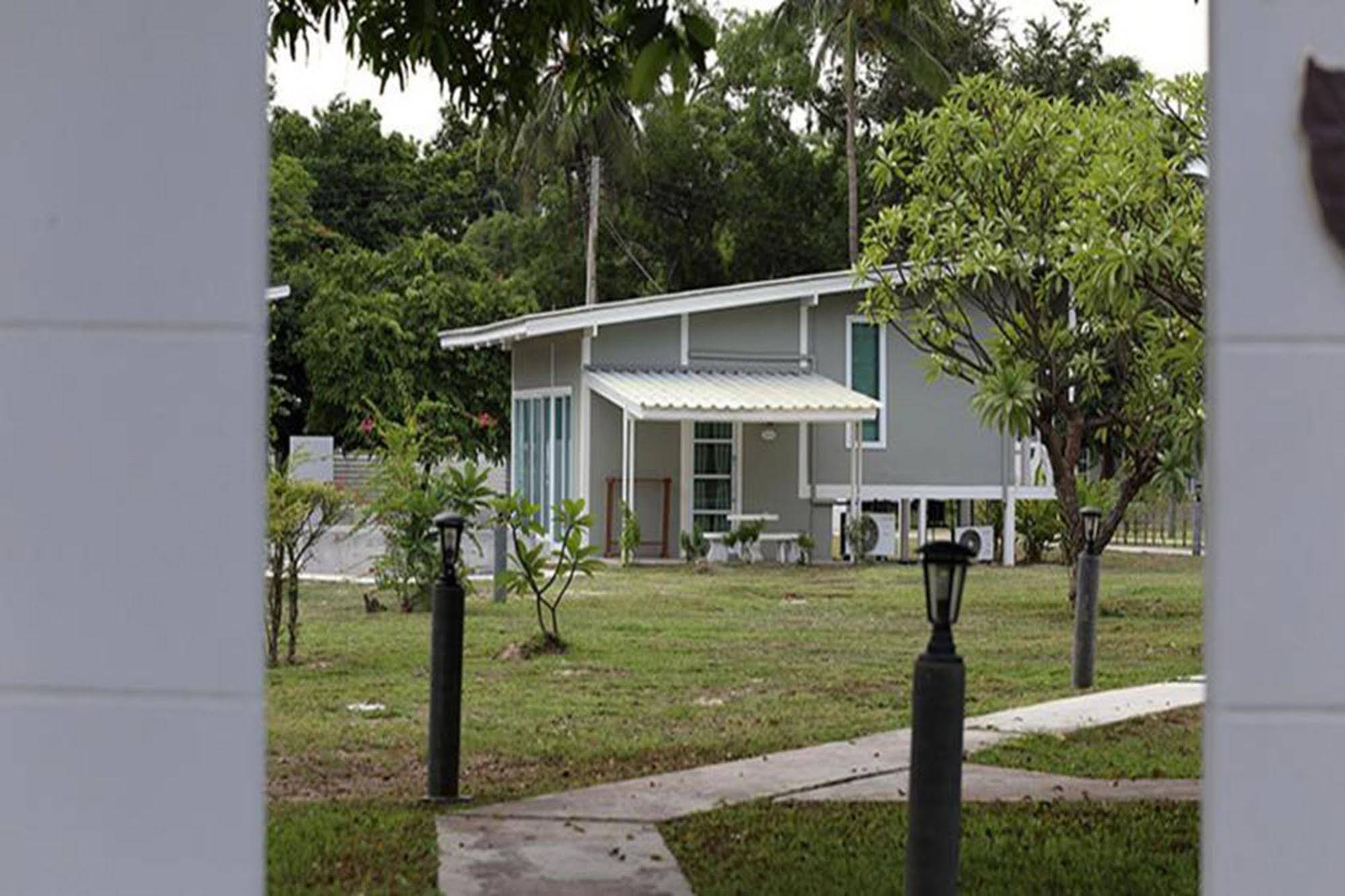 Bangsaen Heritage Hotel