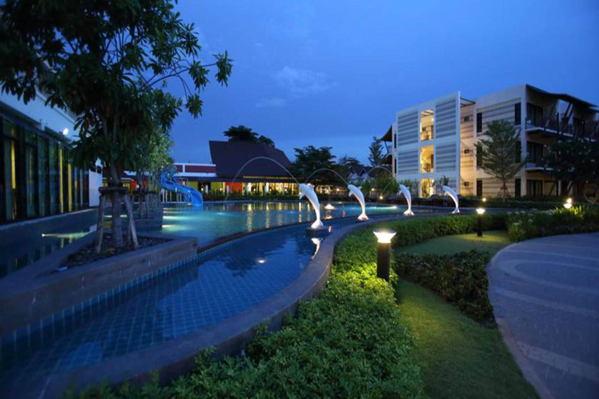 Bangsaen Heritage Hotel