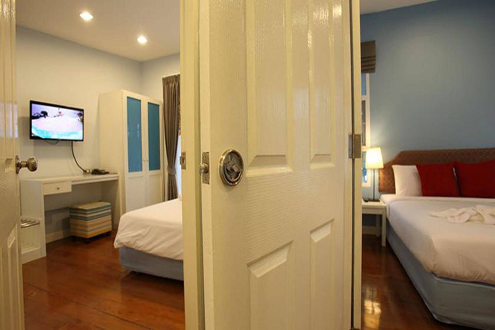 Bangsaen Heritage Hotel
