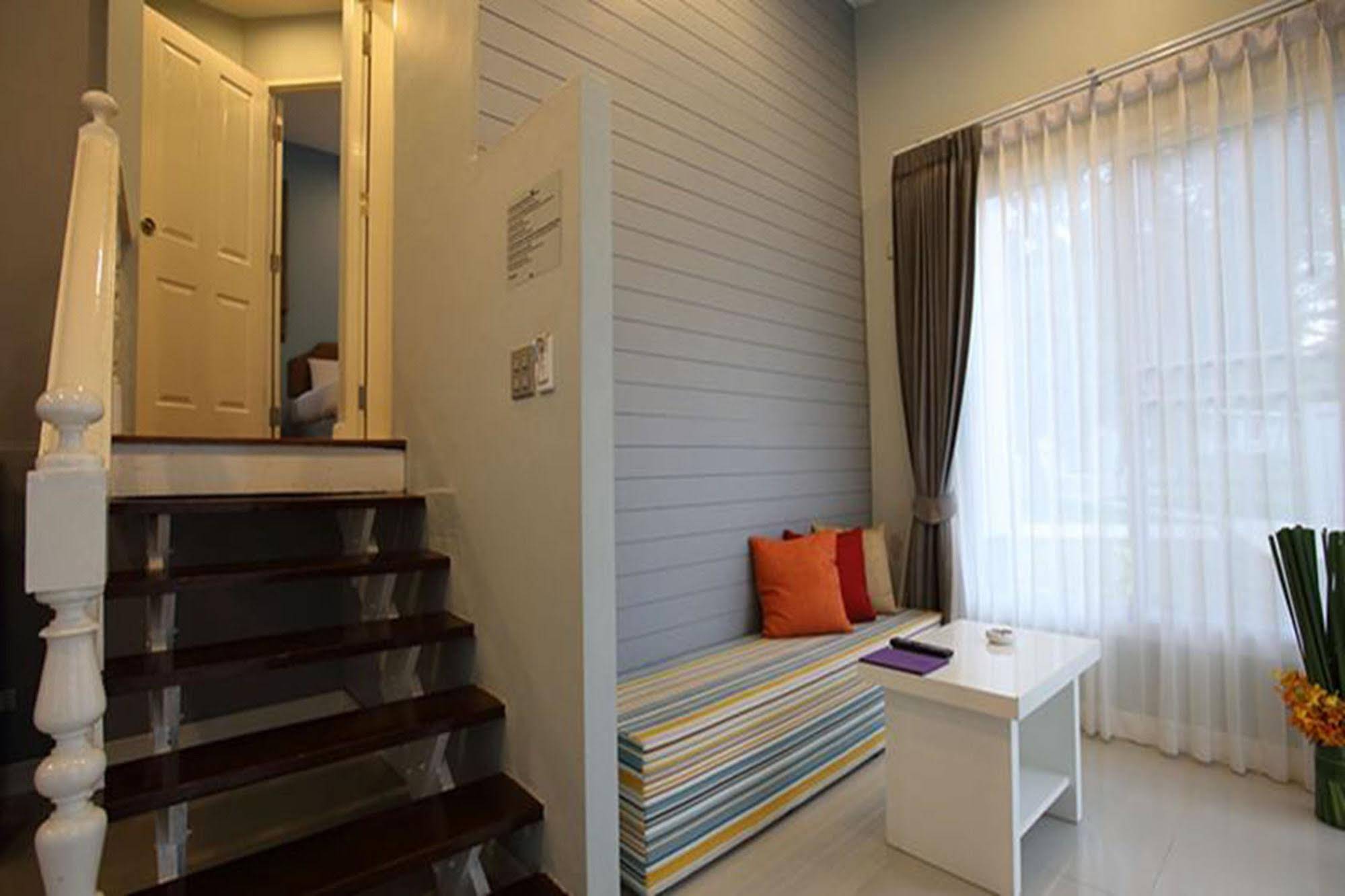 Bangsaen Heritage Hotel