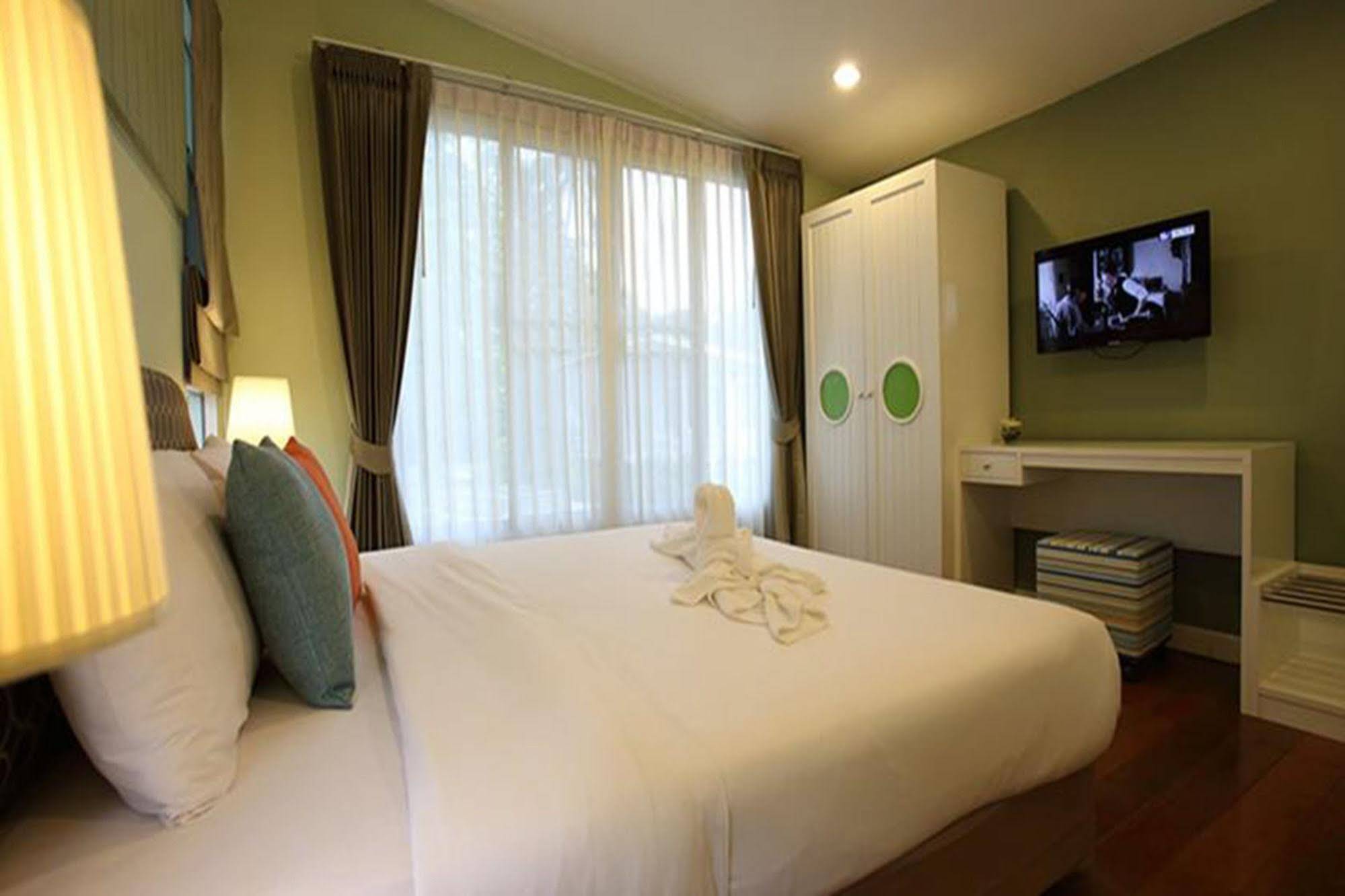 Bangsaen Heritage Hotel