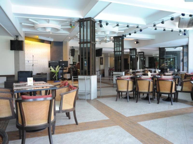 Bangsaen Villa Hotel