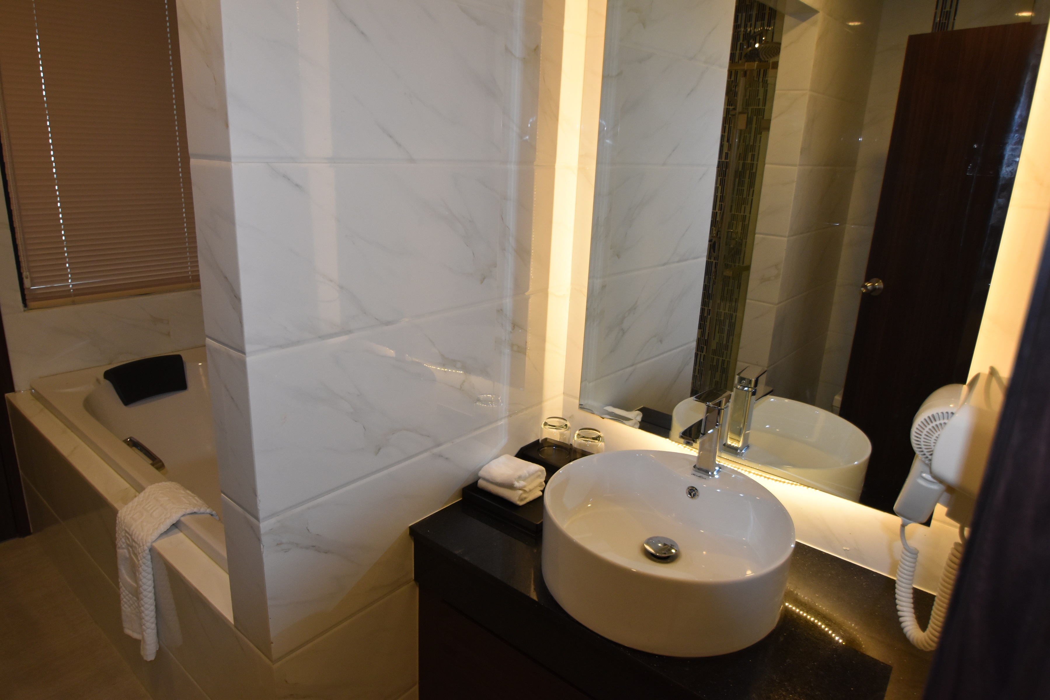Golden Jomtien Beach Hotel