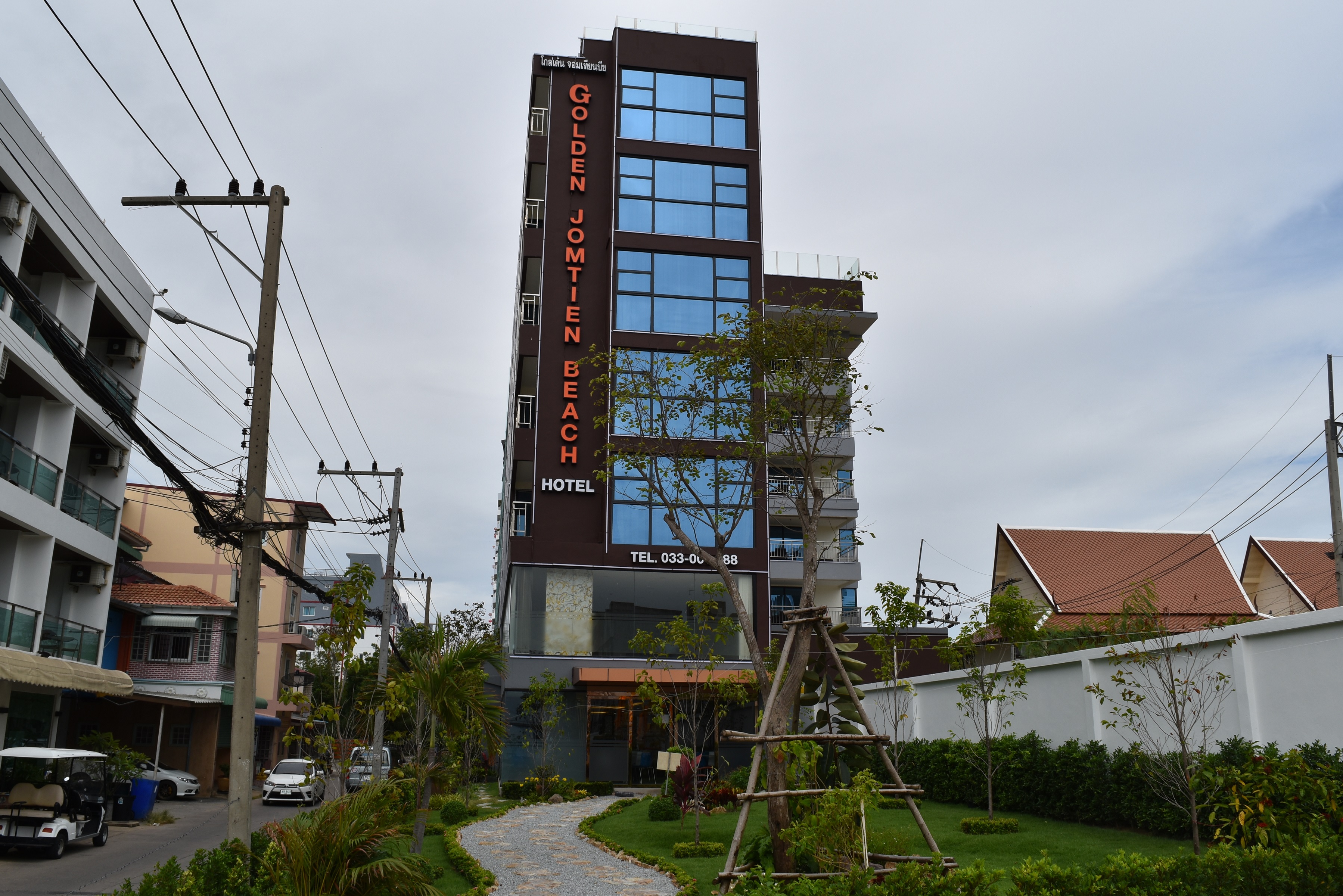 Golden Jomtien Beach Hotel
