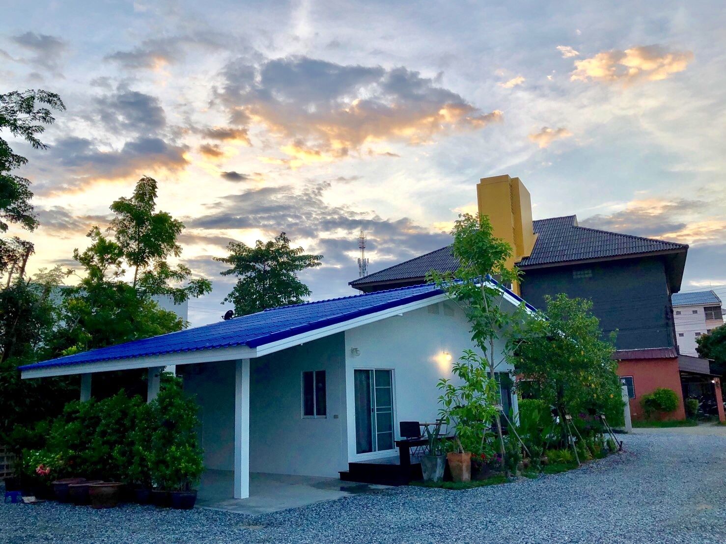 HomeMi Houses Homestay