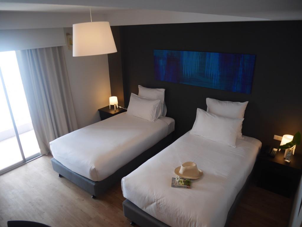 Oakwood Hotel Journeyhub Pattaya