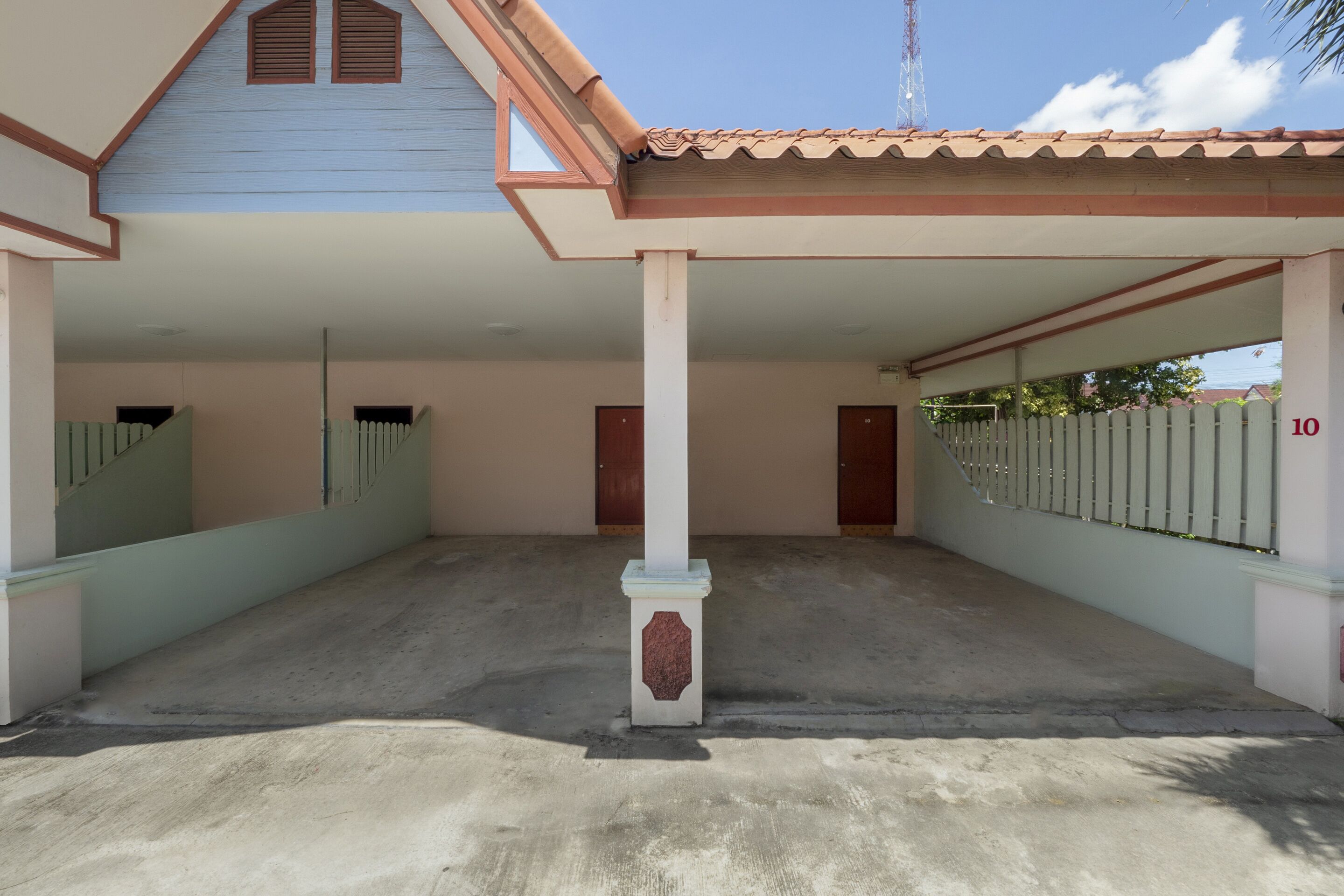 Paradise Resort by OYO Rooms