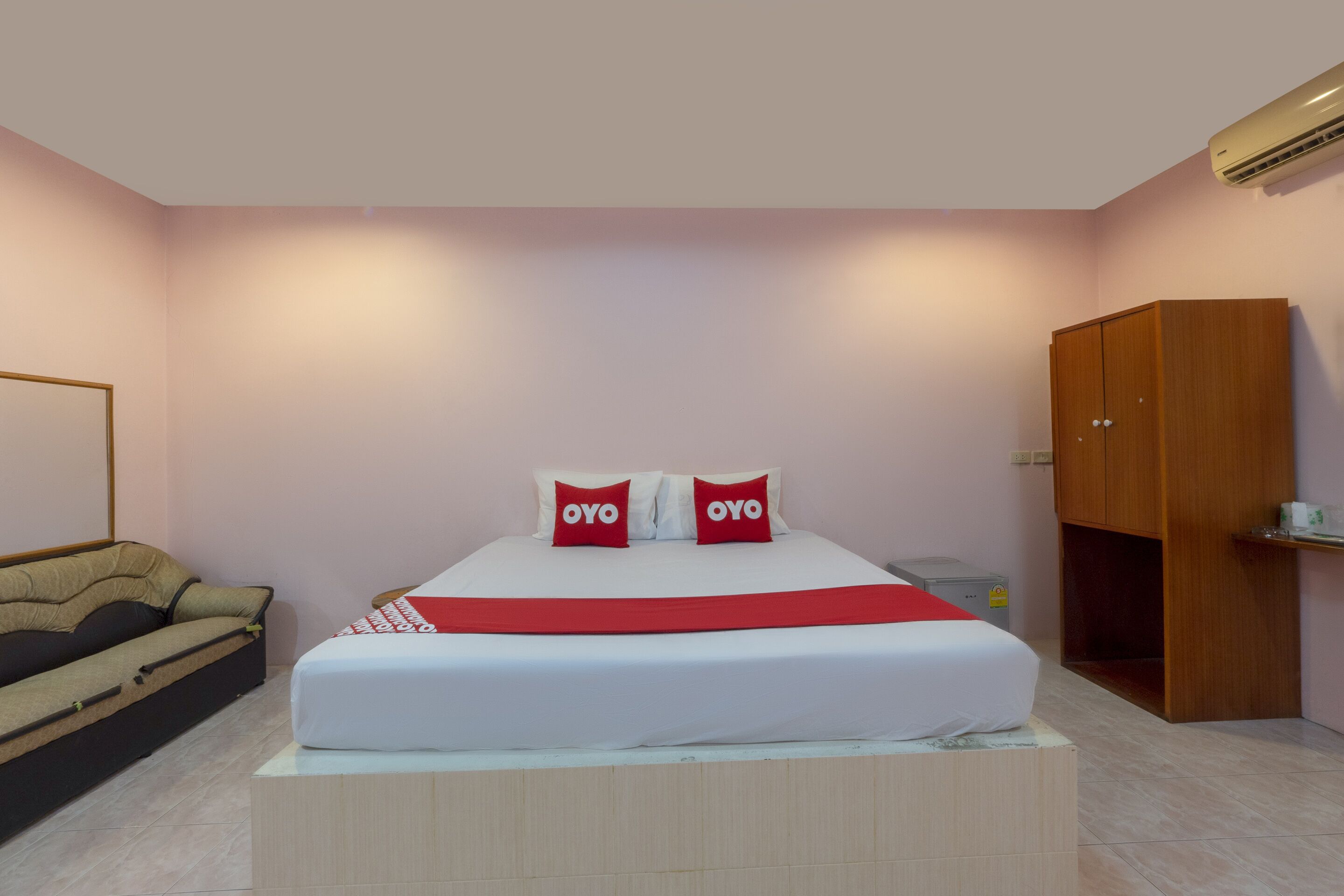 Paradise Resort by OYO Rooms
