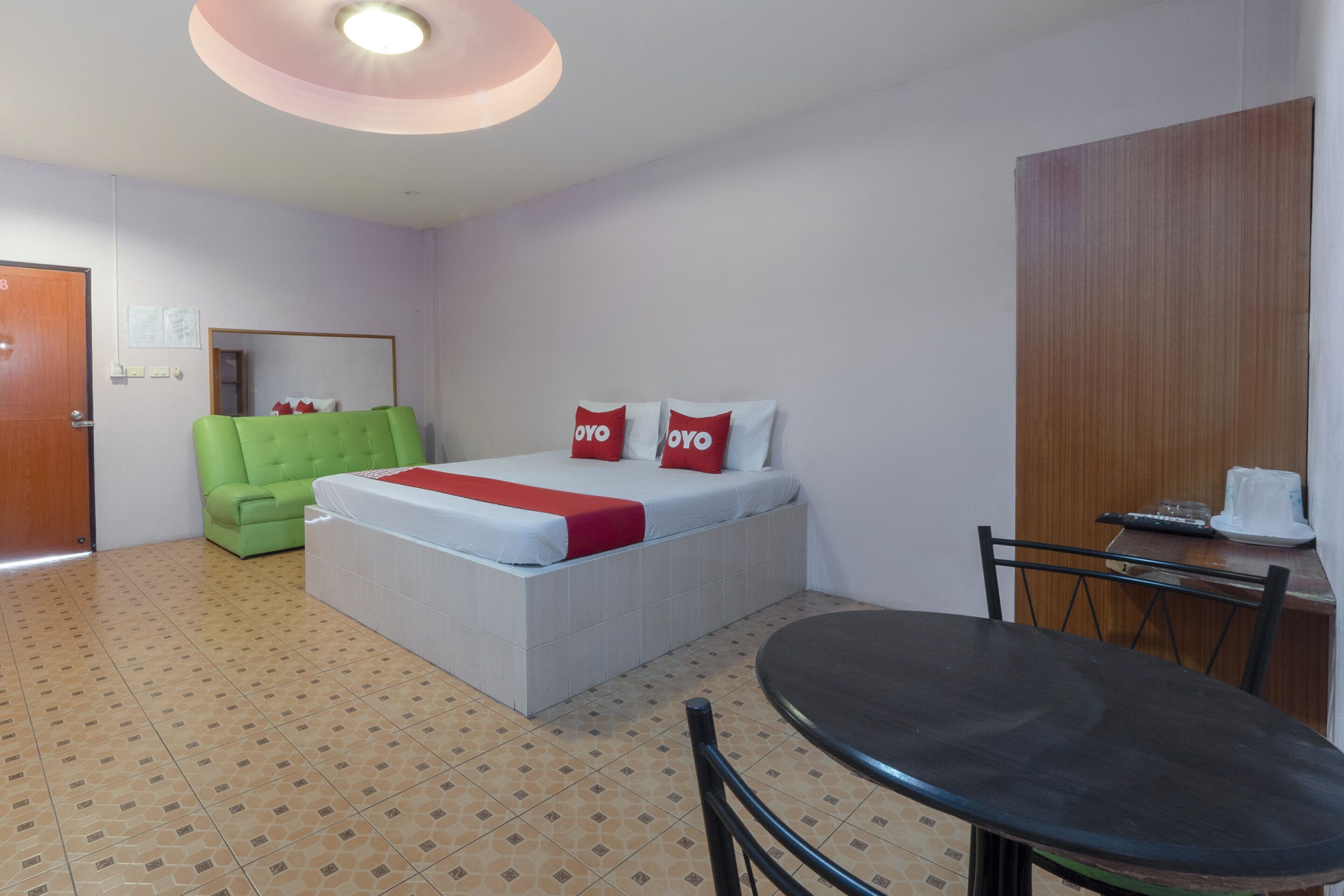 Paradise Resort by OYO Rooms