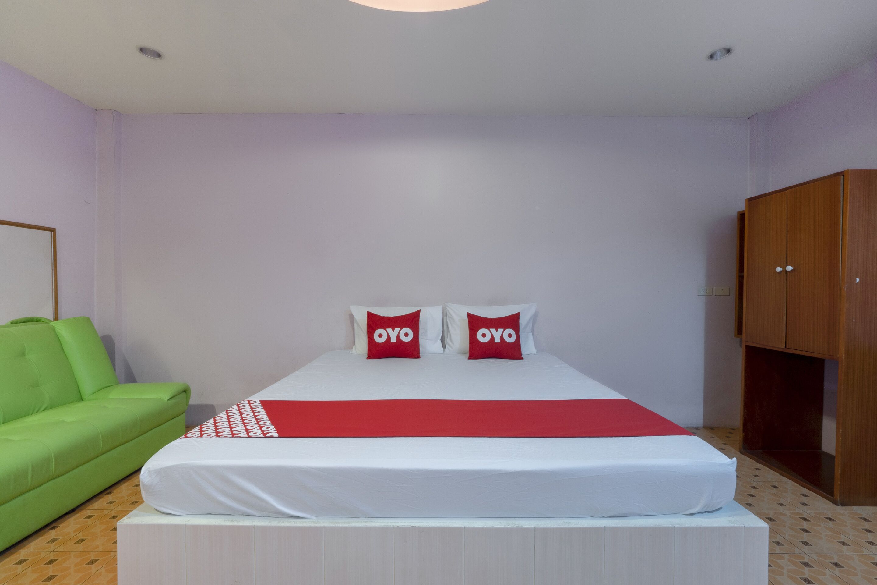 Paradise Resort by OYO Rooms