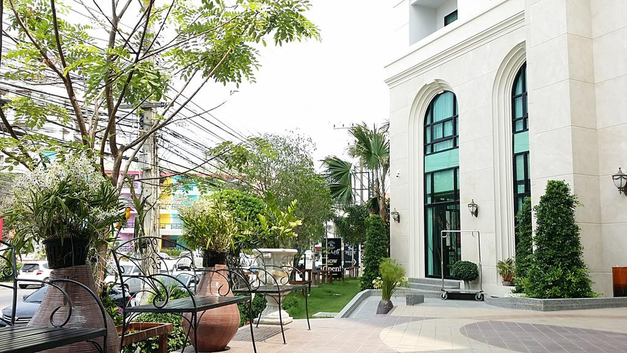 S N Plus Hotel