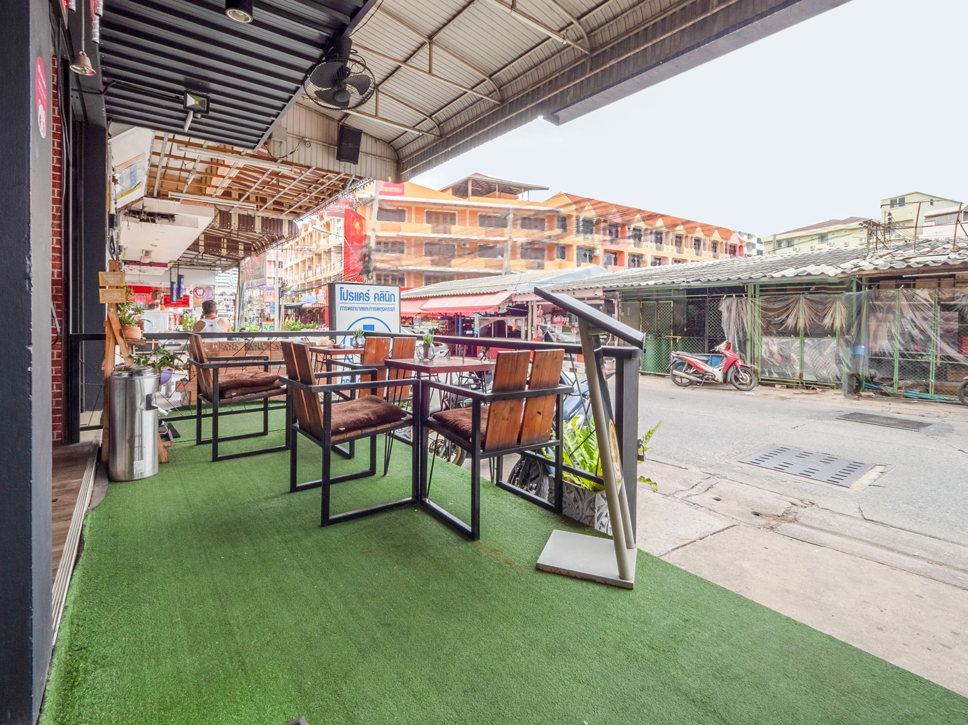 Spice Guest House By OYO Rooms