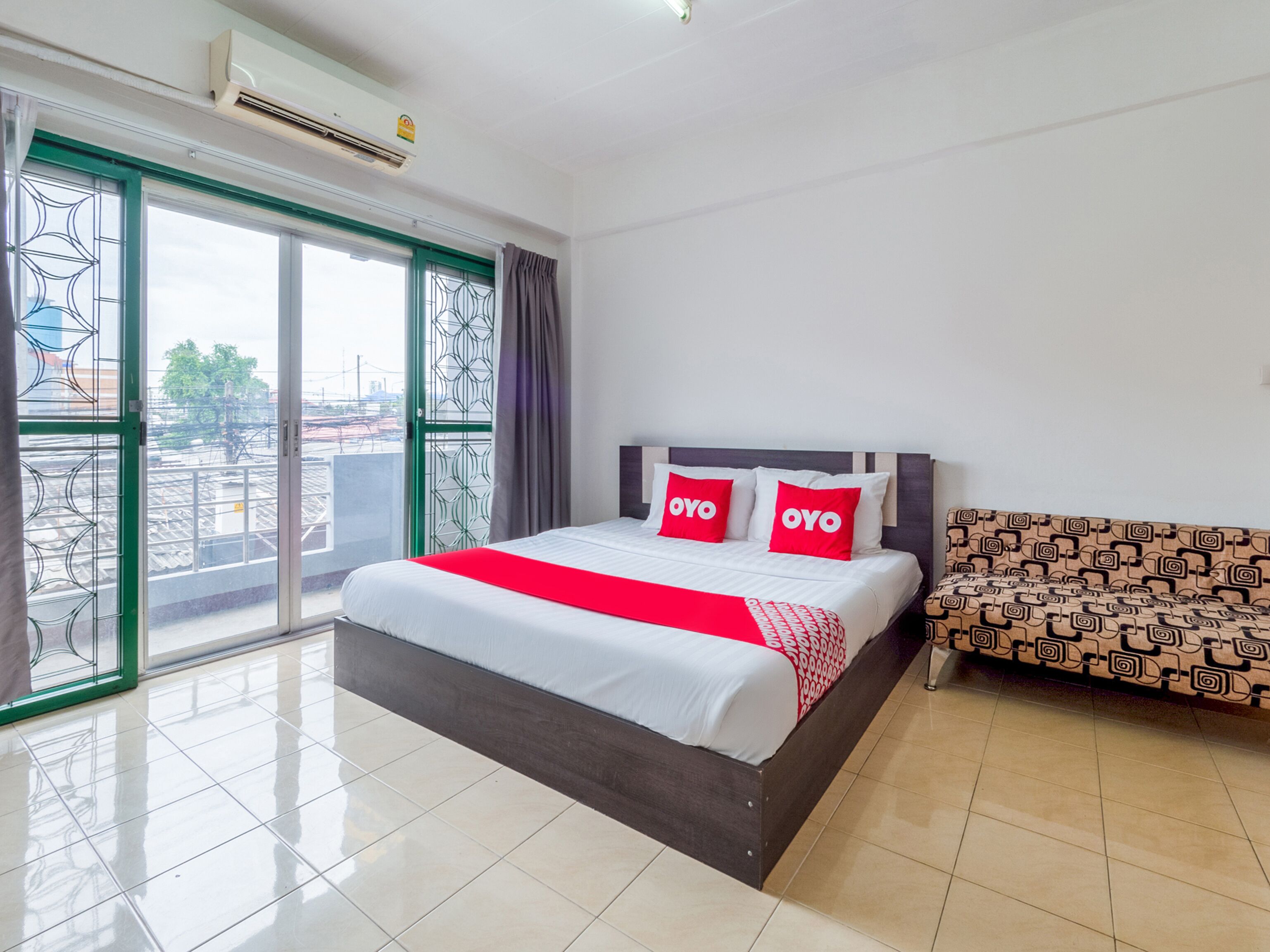 Spice Guest House By OYO Rooms