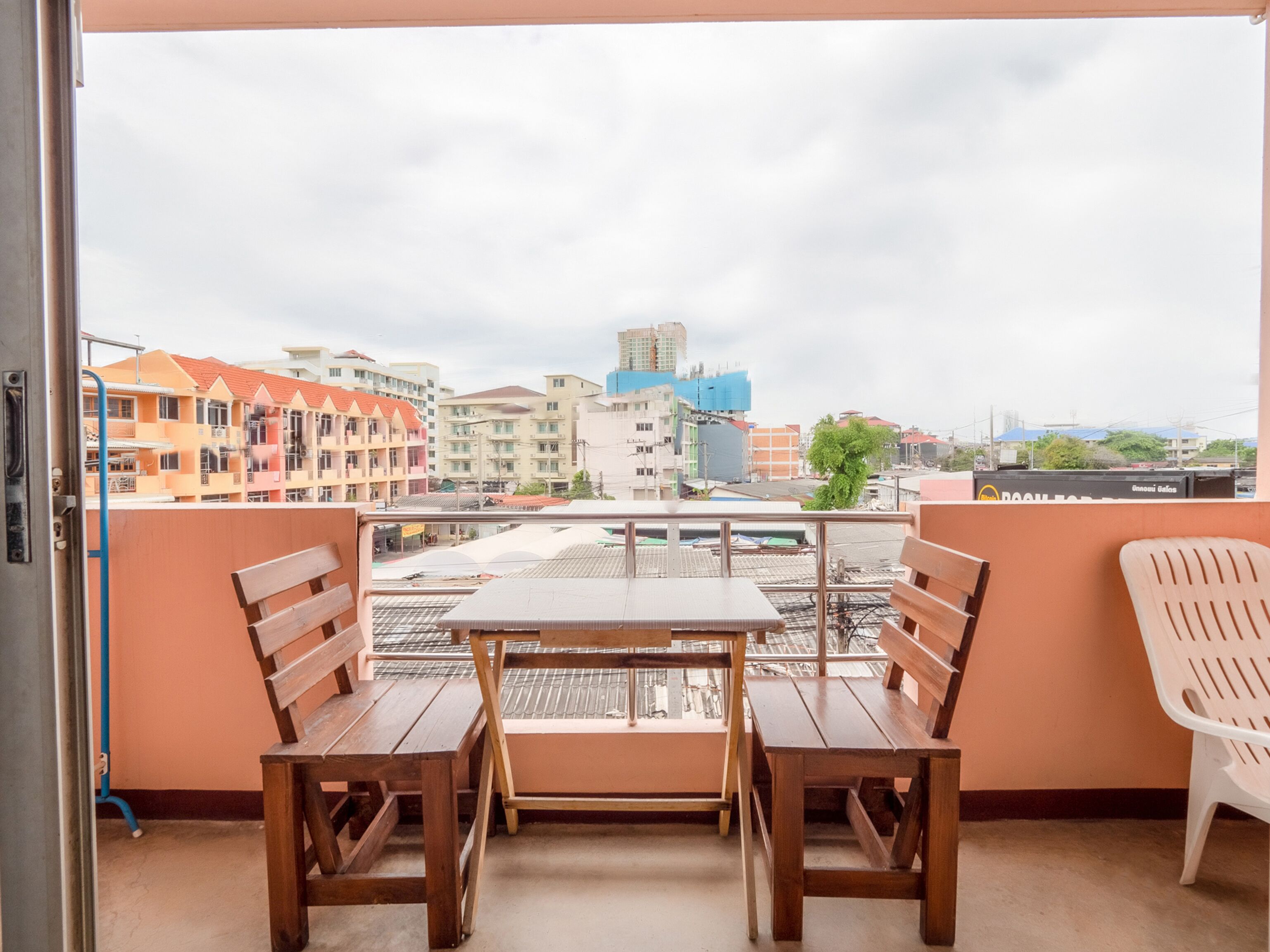 Spice Guest House By OYO Rooms